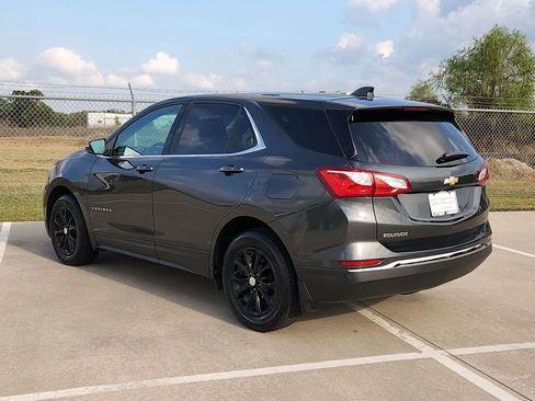 Used 2019 Chevrolet Equinox LT w/ Driver Convenience Package image 7