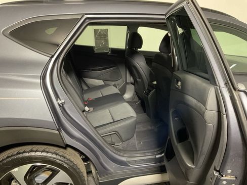 Used 2018 Hyundai Tucson Value AWD/4WD image 35