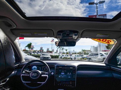 Used 2023 Hyundai Tucson SEL w/ Convenience Package image 17