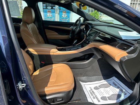 Used 2017 Buick LaCrosse Premium w/ Driver Confidence Package #2 image 16