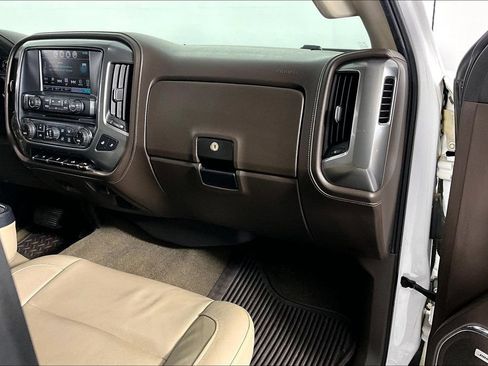 Used 2017 Chevrolet Silverado 1500 LTZ w/ Sport Package AWD/4WD image 16