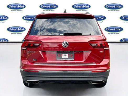 Used 2018 Volkswagen Tiguan SE w/ Front Fog Lights Package image 6