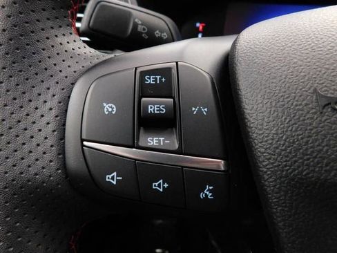 Used 2025 Ford Escape ST-Line image 34