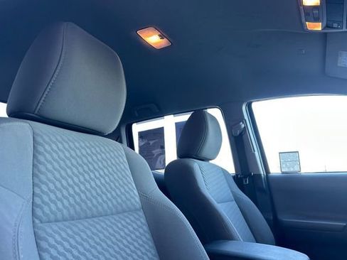 Certified 2022 Toyota Tacoma SR5 w/ Technology Package image 20