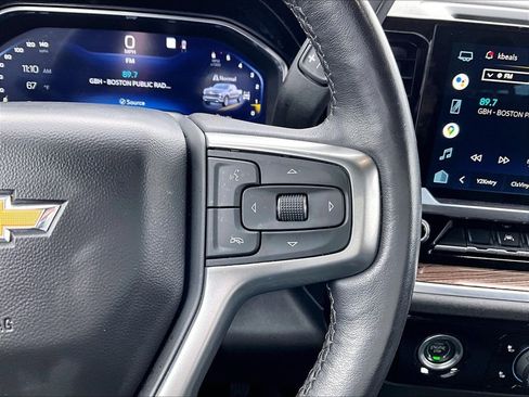 Used 2022 Chevrolet Silverado 1500 LT AWD/4WD image 24