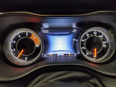 Used 2022 Jeep Cherokee Limited w/ Elite Package image 23