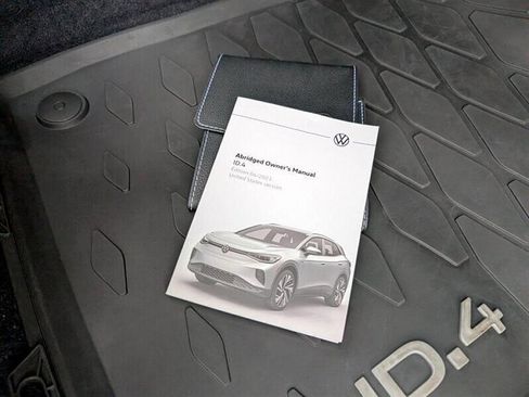 Used 2023 Volkswagen ID.4 Pro image 30
