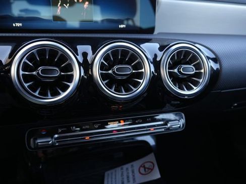 Used 2025 Mercedes-Benz CLA 250 CLA 250 image 15