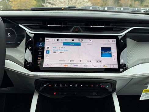 New 2026 Jeep Cherokee Limited image 18