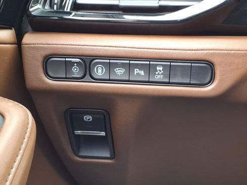 Used 2022 Acura MDX SH-AWD w/ Technology Package image 30