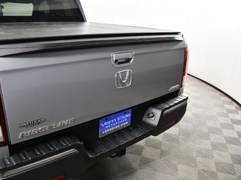 Used 2019 Honda Ridgeline Sport image 15