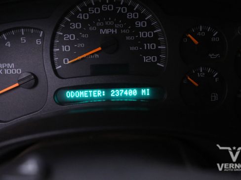 Used 2004 Chevrolet Silverado 1500 4x4 Extended Cab image 9