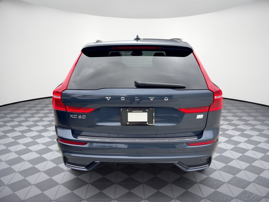 Certified 2024 Volvo XC60 T8 Ultimate w/ Protection Package Premier AWD/4WD image 11