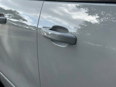 Used 2019 Chevrolet Silverado 1500 LT AWD/4WD image 21