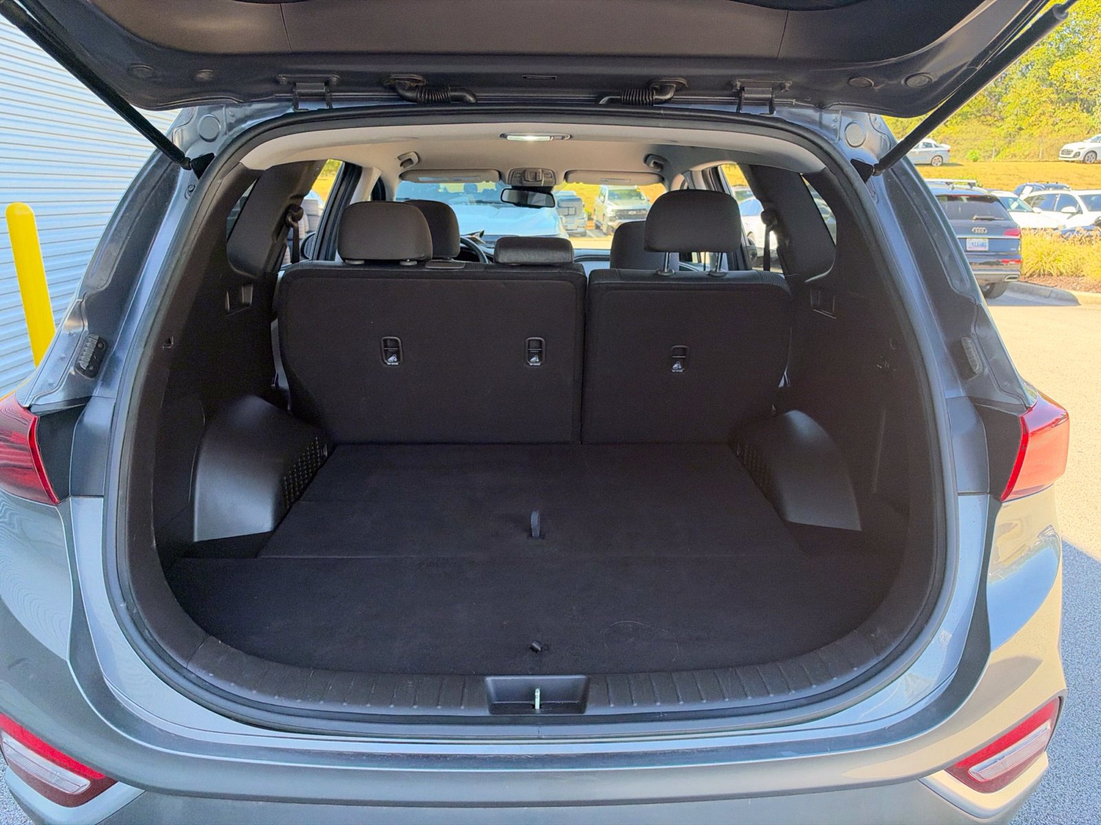 Used 2019 Hyundai Santa Fe SEL FWD image 31
