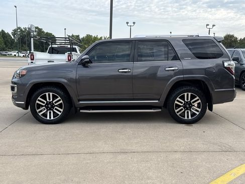 Used 2019 Toyota 4Runner Limited AWD/4WD image 11