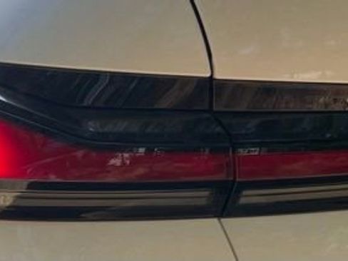 Used 2023 BMW 740i w/ Parking Assistance Package RWD image 8