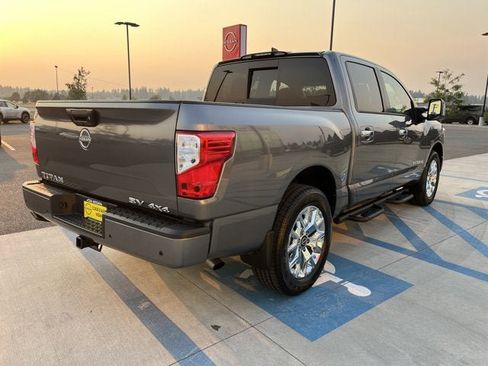 Certified 2024 Nissan Titan SV w/ SV Convenience Package image 4