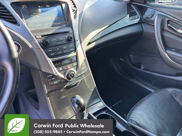 Used 2014 Hyundai Azera Limited w/ Option Group 02 FWD image 21