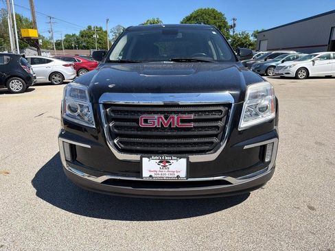 Used 2017 GMC Terrain SLE w/ Convenience Package FWD image 3