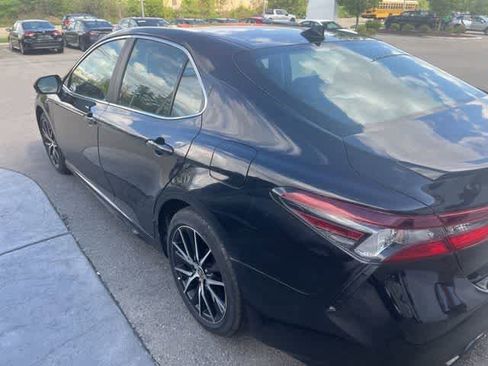 Used 2024 Toyota Camry SE FWD image 6