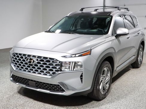 Used 2022 Hyundai Santa Fe SEL w/ Convenience + Premium Package FWD image 32