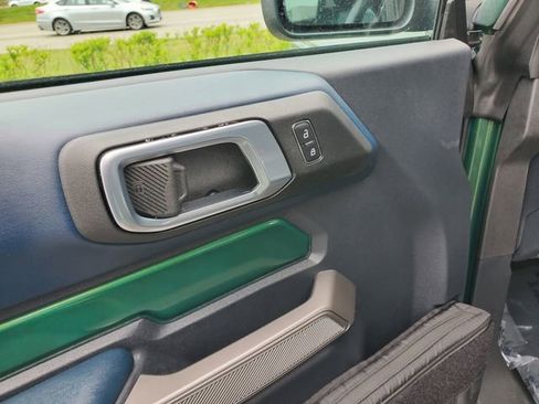 Used 2023 Ford Bronco Outer Banks AWD/4WD image 10