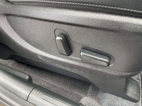 Used 2022 Kia Telluride EX w/ EX Premium Package image 29