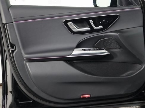 Certified 2025 Mercedes-Benz E 350 4MATIC Sedan w/ Winter Package image 12