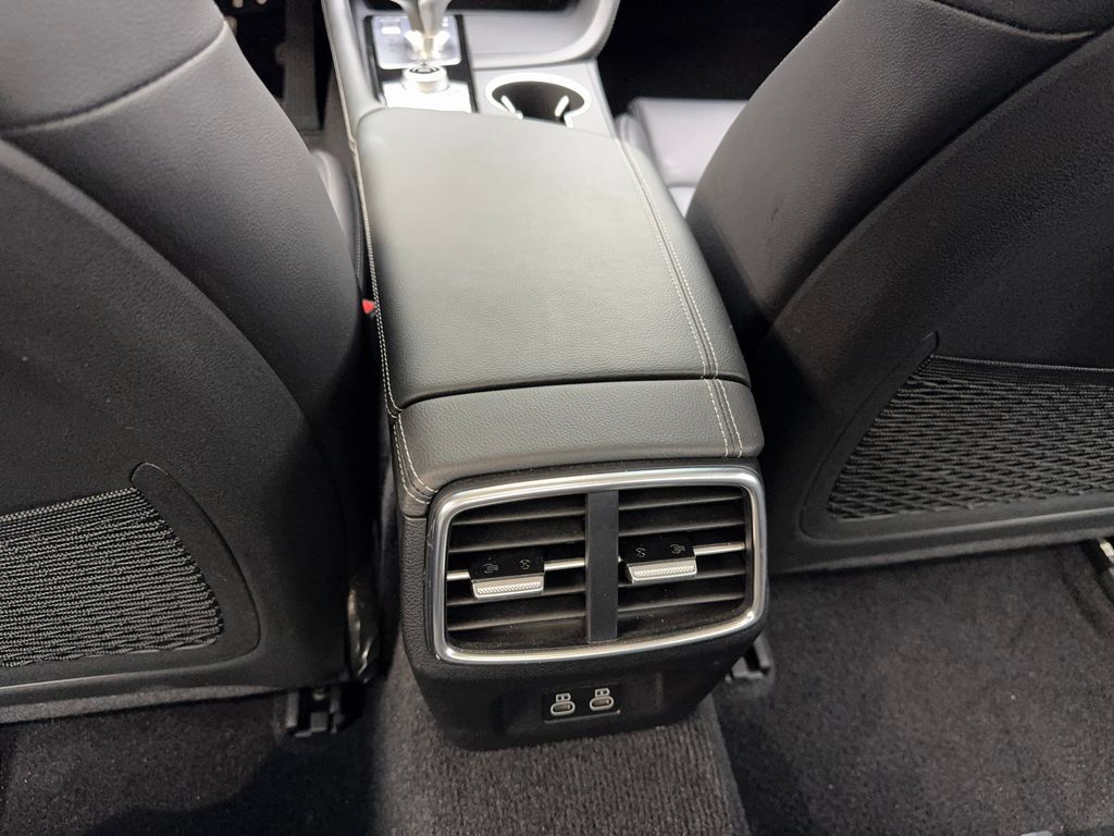 Used 2026 Genesis G70 2.5T RWD image 65