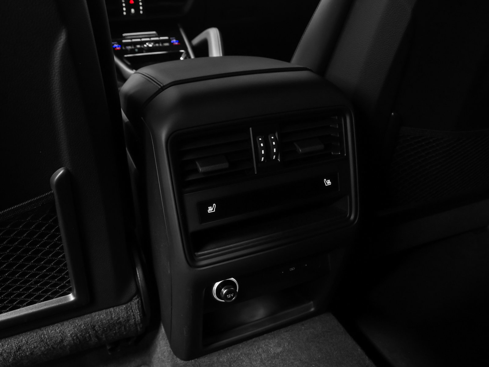 Certified 2024 Porsche Cayenne Turbo GT AWD/4WD image 50