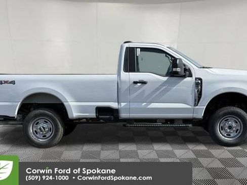 New 2026 Ford F250 XL w/ XL Chrome Package AWD/4WD image 9