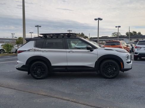 New 2026 Mitsubishi Outlander AWD image 5