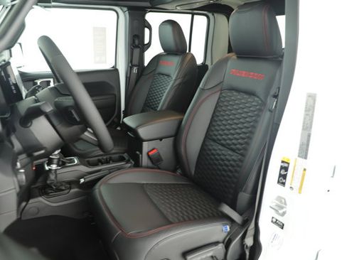 New 2026 Jeep Gladiator Rubicon w/ Technology Group image 10