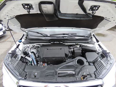 Used 2023 Honda Pilot Touring image 10