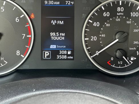 Used 2025 Nissan Sentra S FWD image 21