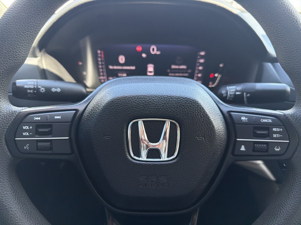 Used 2025 Honda Accord SE image 31