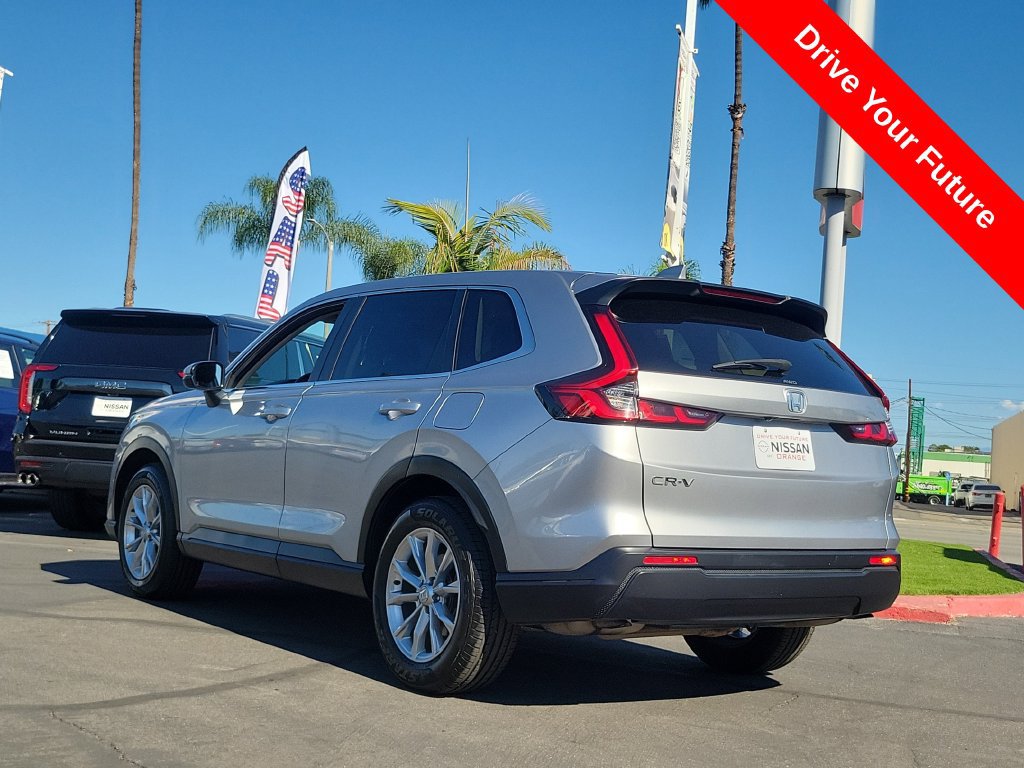 Used 2023 Honda CR-V EX image 2