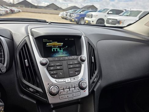 Used 2013 Chevrolet Equinox LT image 17