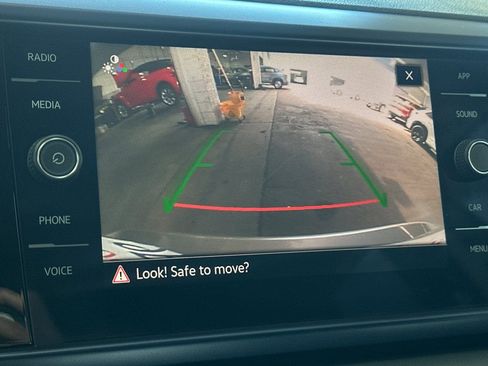 Used 2022 Volkswagen Taos SE AWD/4WD image 19