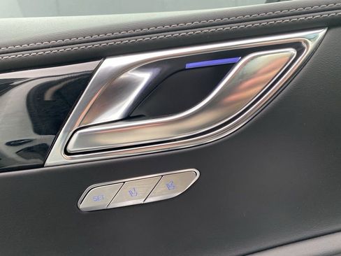 Used 2025 Genesis GV80 2.5T image 31