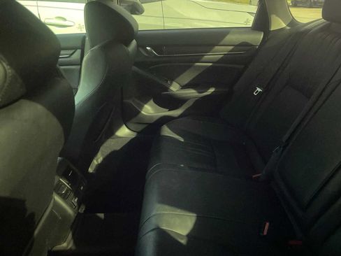 Used 2021 Honda Accord Touring image 7