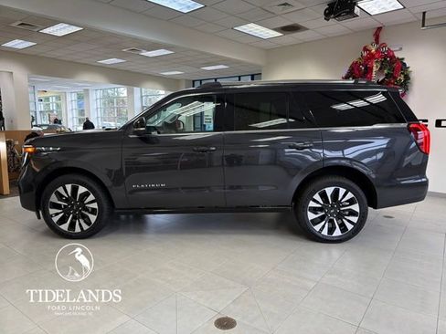 New 2025 Ford Expedition Platinum w/ Platinum Ultimate Package image 5