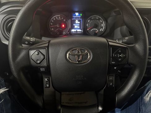 Used 2023 Toyota Tacoma SR AWD/4WD image 17