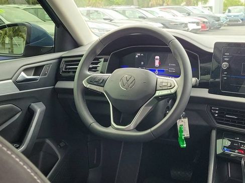 Certified 2025 Volkswagen Jetta S FWD image 3