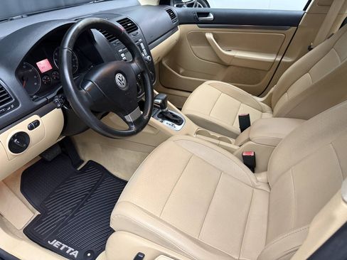 Used 2008 Volkswagen Jetta SE FWD image 12