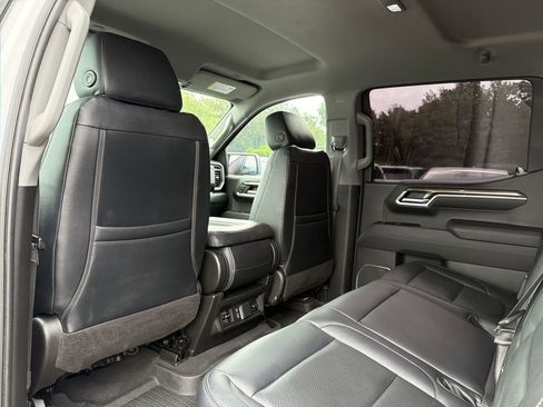 Used 2022 Chevrolet Silverado 1500 RST AWD/4WD image 12