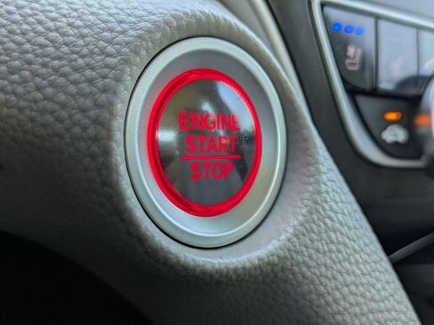 Used 2019 Honda Accord Touring image 29