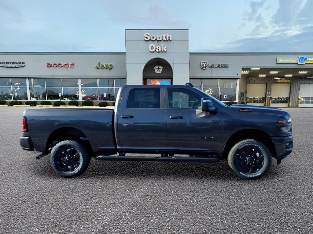 New 2026 RAM 2500 Big Horn AWD/4WD image 2