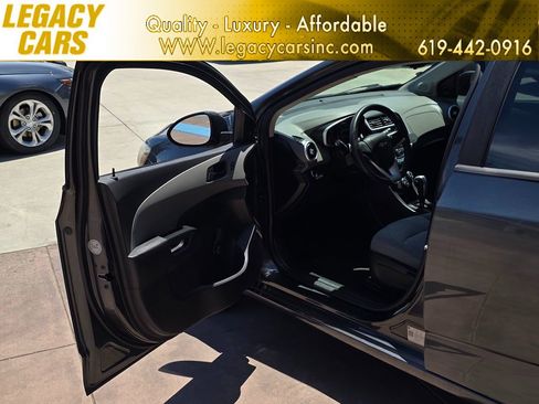 Used 2018 Chevrolet Sonic LS FWD image 40